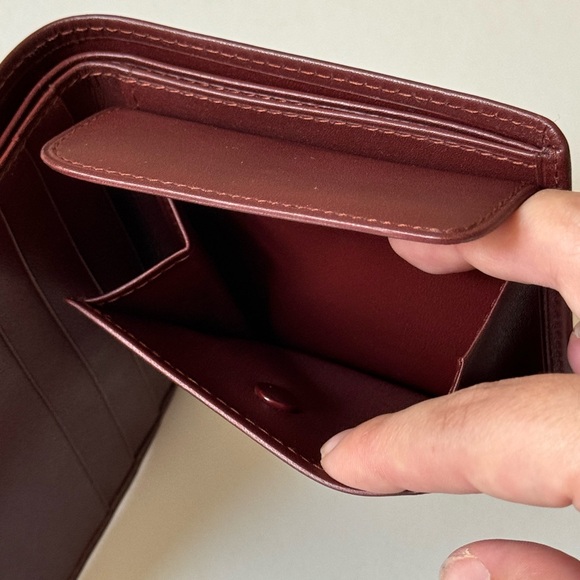 Cartier Embossed Bi-Fold Wallet in Burgundy Leather - Picture 5 of 6